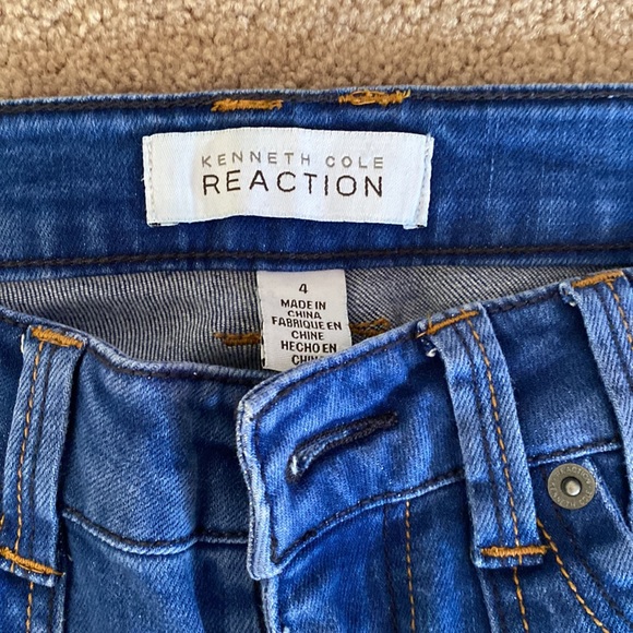 Kenneth Cole cropped jeans - Picture 3 of 3